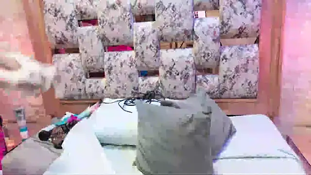 julyana mendez online show from 23, 9, 2025