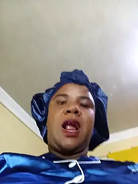 Snapshot of AnnabigpussyXO chatting on 11, 10, 2025 AnnabigpussyXO online show from 11, 10, 2025