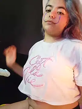 Lila Cox online show from 28, 10, 2025