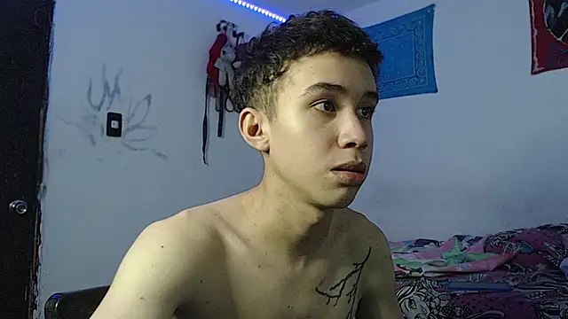 Snapshot of whiteboy69902 chatting on 21, 10, 2025 whiteboy69902 online show from 21, 10, 2025