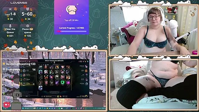 Snapshot of ithuriella chatting on 1, 12, 2025 ithuriella online show from 1, 12, 2025