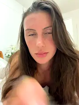 Snapshot of MilaRenee chatting on 16, 10, 2025 MilaRenee online show from 16, 10, 2025