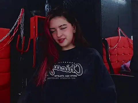 MaviceMur online show from 24, 9, 2025