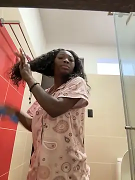 EmilyKisx online show from 9, 10, 2025