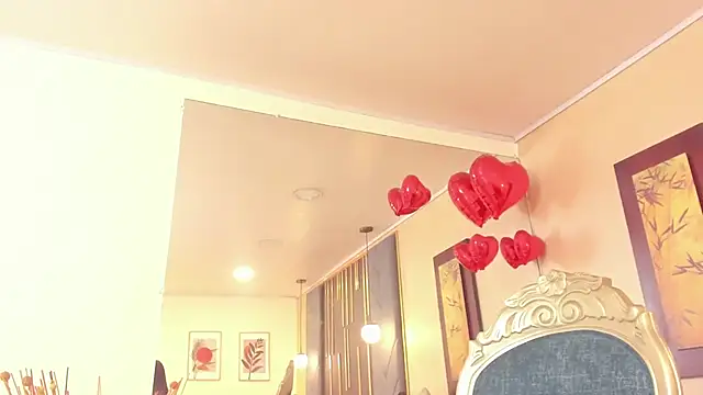 OliviGrace online show from 5, 10, 2025