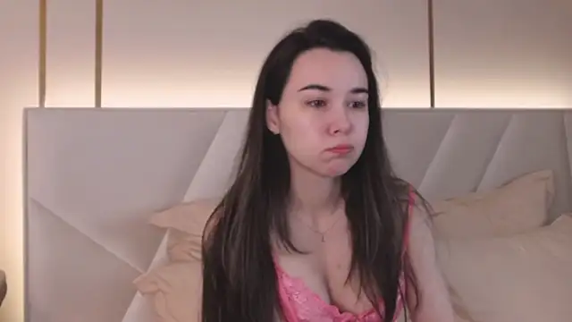 MiaMarlow online show from 14, 9, 2025