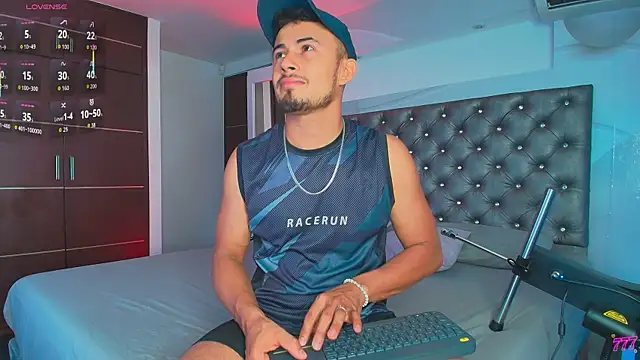 Valentiinoss online show from 25, 6, 2026