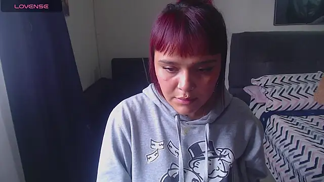 Snapshot of MoonVyxen chatting on 23, 9, 2025 MoonVyxen online show from 23, 9, 2025