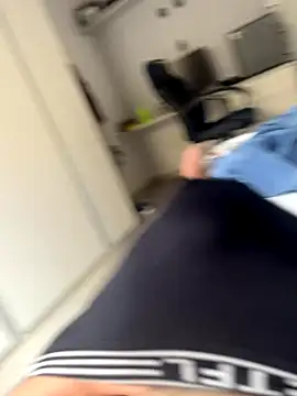 Novinho16cmz online show from 7, 10, 2025