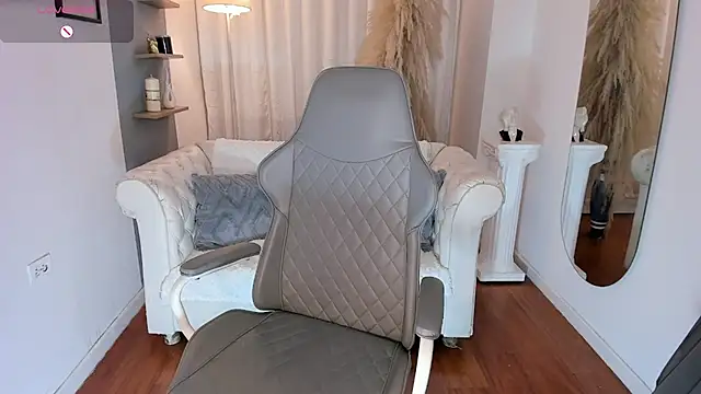 Snapshot of Natalia_Leon8 chatting on 9, 4, 2026 Natalia Leon8 online show from 9, 4, 2026