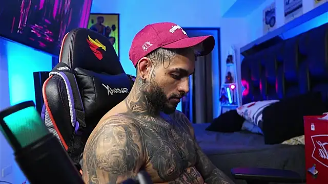 logan hugh8 online show from 4, 2, 2026