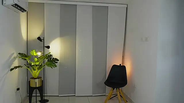 Snapshot of Timmyshy_ chatting on 9, 10, 2025 Timmyshy  online show from 9, 10, 2025