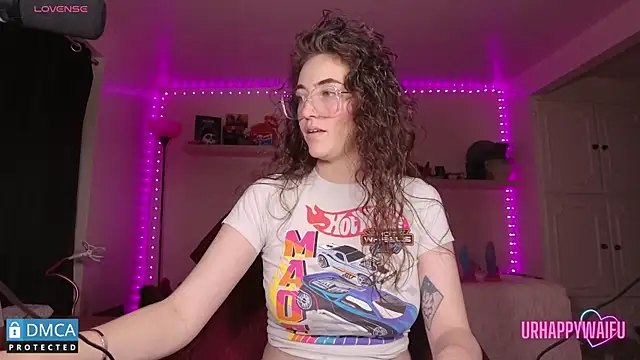 Snapshot of urhappywaifu chatting on 4, 11, 2025 urhappywaifu online show from 4, 11, 2025