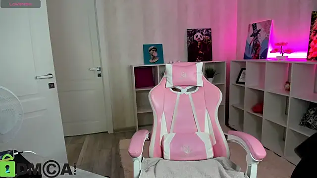 lasly moon online show from 19, 9, 2025