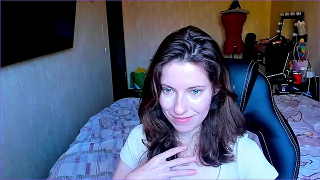 Snapshot of Agata_in_Wonderland chatting on 3, 10, 2025 Agata in Wonderland online show from 3, 10, 2025