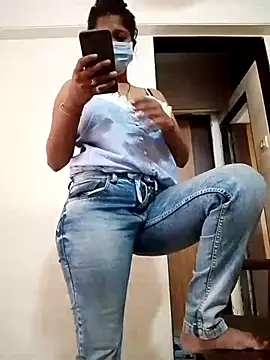 Love Foreverr12 online show from 25, 10, 2025