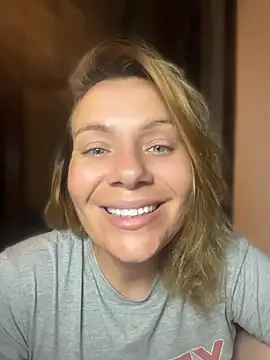 Snapshot of emmasweett11 chatting on 27, 6, 2026 emmasweett11 online show from 27, 6, 2026