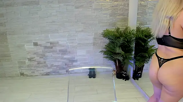 Snapshot of AngelInSinn chatting on 8, 1, 2026 AngelInSinn online show from 8, 1, 2026