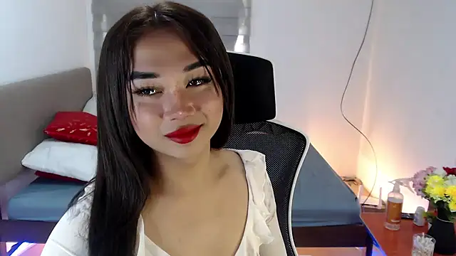 SultryCyraFoxmore online show from 14, 9, 2025