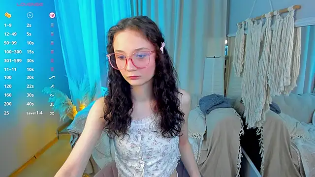 MilliMouse online show from 11, 10, 2025