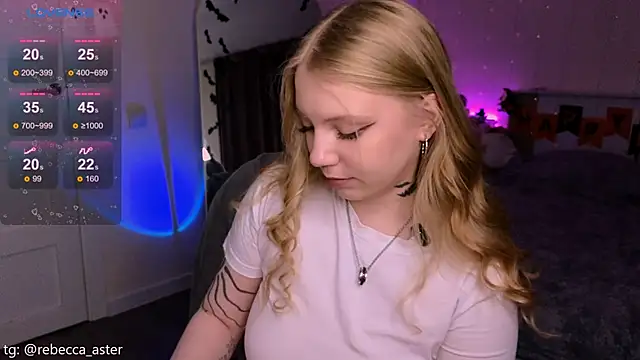 RebeccaAster online show from 28, 10, 2025