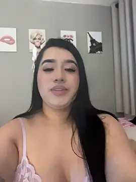Snapshot of Aliciawhitee chatting on 26, 4, 2026 Aliciawhitee online show from 26, 4, 2026