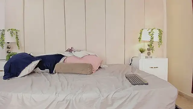 college muscle ass1 online show from 27, 9, 2025