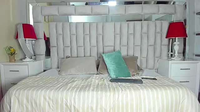 college muscle ass1 online show from 28, 10, 2025