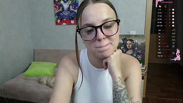 Violetwin online show from 30, 9, 2025