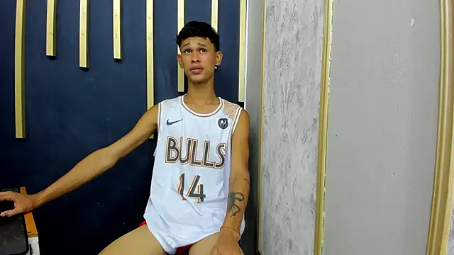 Snapshot of Just_D4v7 chatting on 24, 9, 2025 Just D4v7 online show from 24, 9, 2025