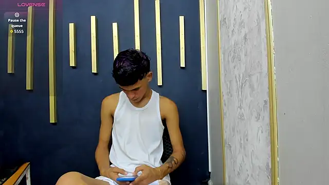 Snapshot of Just_D4v7 chatting on 29, 9, 2025 Just D4v7 online show from 29, 9, 2025