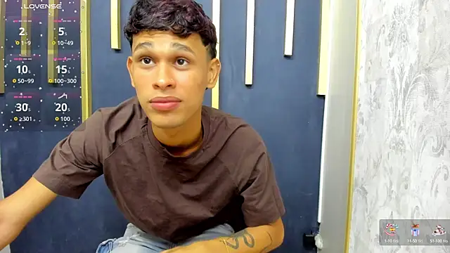 Snapshot of Just_D4v7 chatting on 30, 9, 2025 Just D4v7 online show from 30, 9, 2025