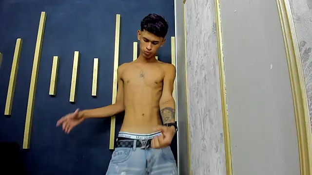 Snapshot of Just_D4v7 chatting on 4, 10, 2025 Just D4v7 online show from 4, 10, 2025