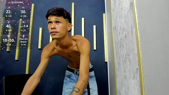 Snapshot of Just_D4v7 chatting on 13, 10, 2025 Just D4v7 online show from 13, 10, 2025