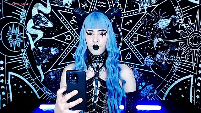 Snapshot of naomi_satan chatting on 7, 10, 2025 naomi satan online show from 7, 10, 2025