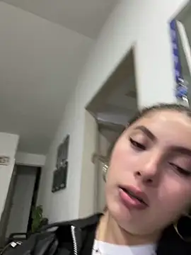 Snapshot of Samantha_2190 chatting on 19, 12, 2025 Samantha 2190 online show from 19, 12, 2025