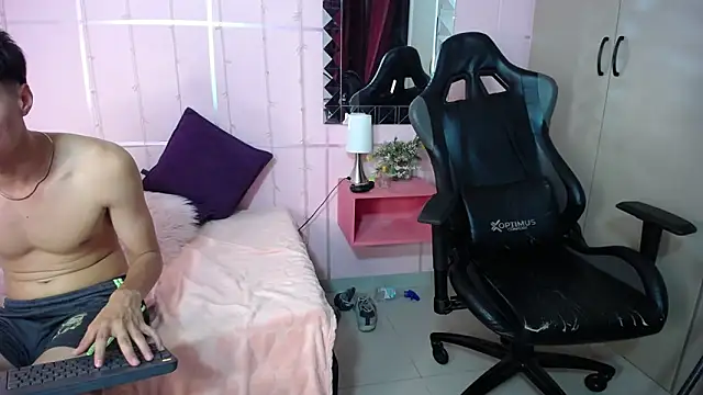 Justin gray  online show from 12, 9, 2025