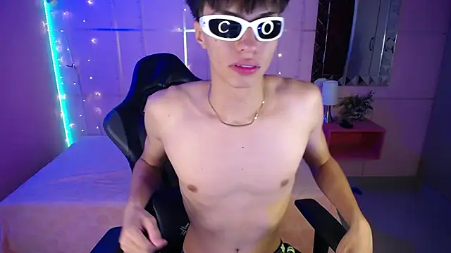 Justin gray  online show from 16, 9, 2025