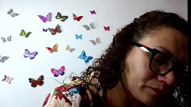 TifanyQueen  online show from 8, 9, 2025