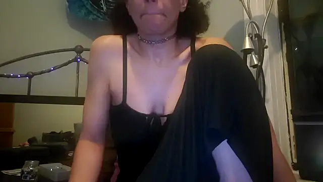 puddled wonderland online show from 28, 9, 2025