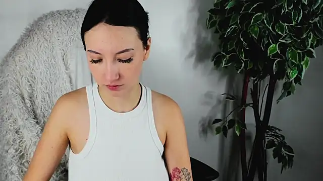 Snapshot of EileenMoores chatting on 1, 10, 2025 EileenMoores online show from 1, 10, 2025