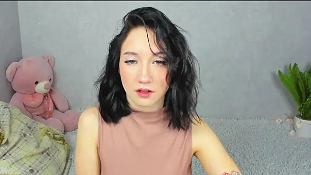 Snapshot of EileenMoores chatting on 5, 12, 2025 EileenMoores online show from 5, 12, 2025