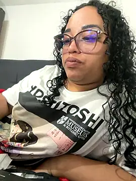 Snapshot of angels_evil chatting on 30, 11, 2025 angels evil online show from 30, 11, 2025