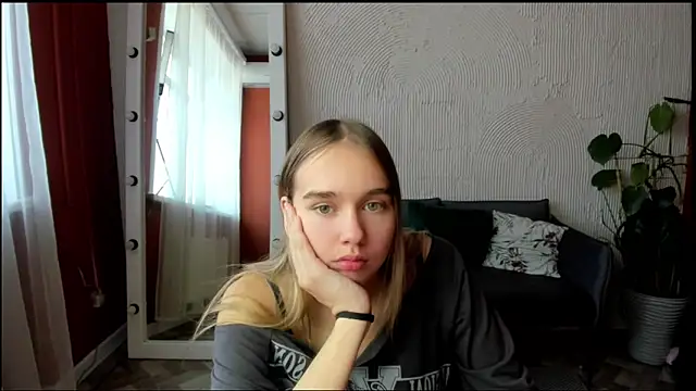 Snapshot of Vel1ka chatting on 7, 10, 2025 Vel1ka online show from 7, 10, 2025