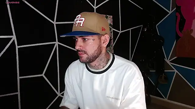 Snapshot of nicolastorres99 chatting on 30, 10, 2025 nicolastorres99 online show from 30, 10, 2025