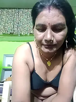 Snapshot of ZIVAA chatting on 12, 11, 2025 ZIVAA online show from 12, 11, 2025