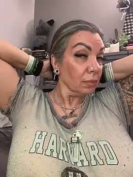 dieseldame1313 online show from 20, 5, 2026