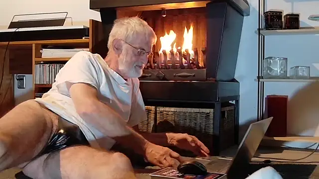 ewaldwillems99 online show from 2, 12, 2025