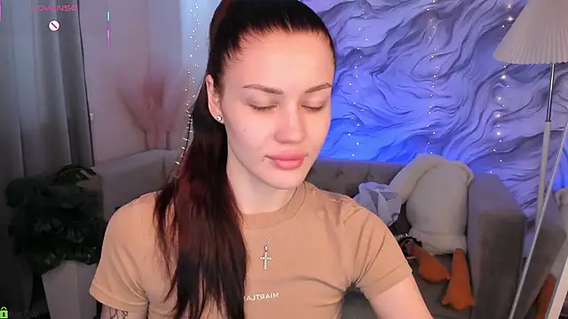 Snapshot of Aria_Mila chatting on 10, 5, 2026 Aria Mila online show from 10, 5, 2026