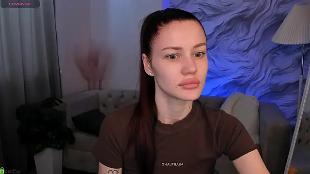 Snapshot of Aria_Mila chatting on 12, 5, 2026 Aria Mila online show from 12, 5, 2026